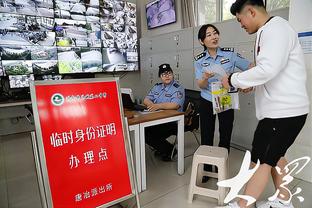 电讯报：布雷斯福德与大部分曼联球员会面，介绍英力士的总体规划