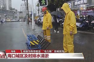 自德布劳内加盟曼城以来送出104次英超助攻，同期萨拉赫66次第二